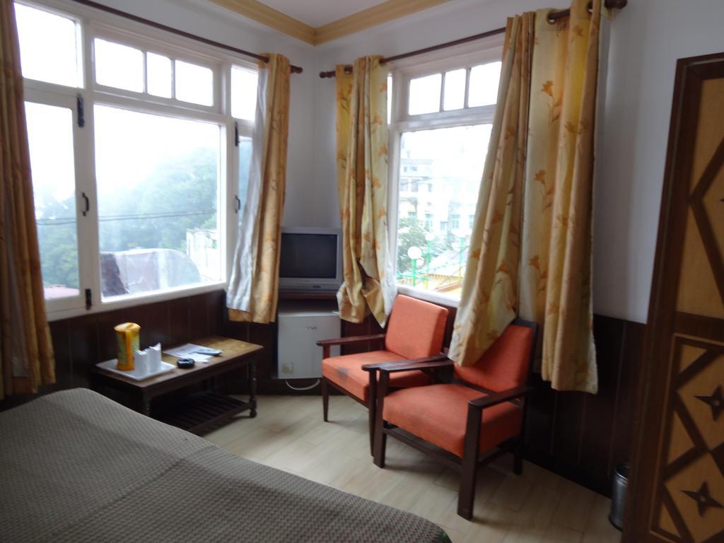 Hotel Ratan Dehradun Exterior foto